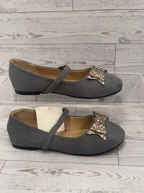 Girls' Gray Mary Jane Dress Shoes with Sparkling Bow